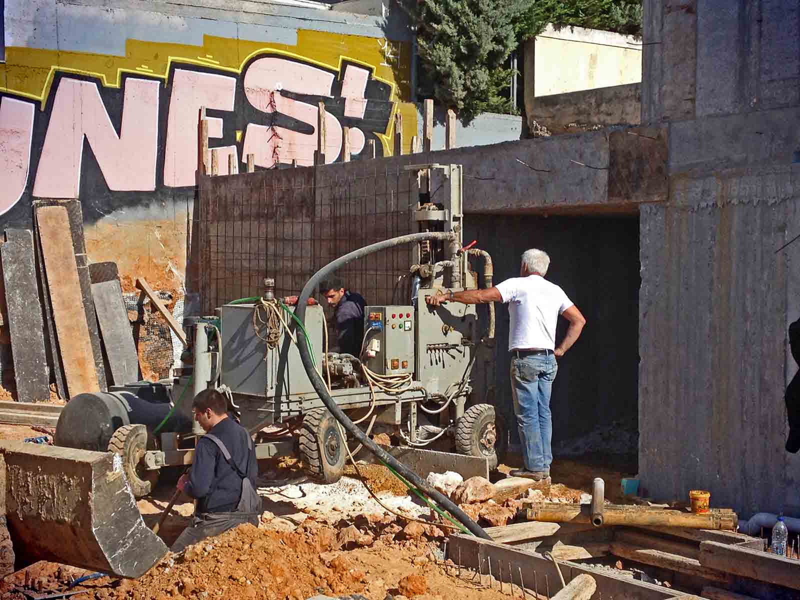 Συντήρηση σε σωλήνες και αντλίες γεώτρησης